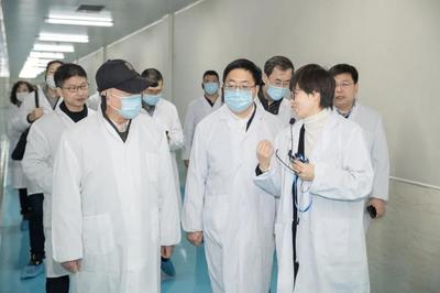 共商中医药文化的传承与发展 全国各地嘉宾齐聚江南药都兰溪